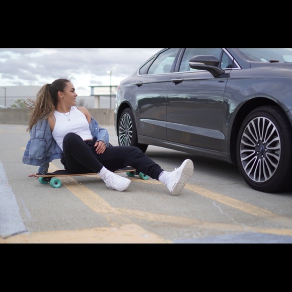 Meet your Posher, Maria - Picture 1 of 1